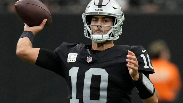 Source: Rams ink Garoppolo to back up Stafford