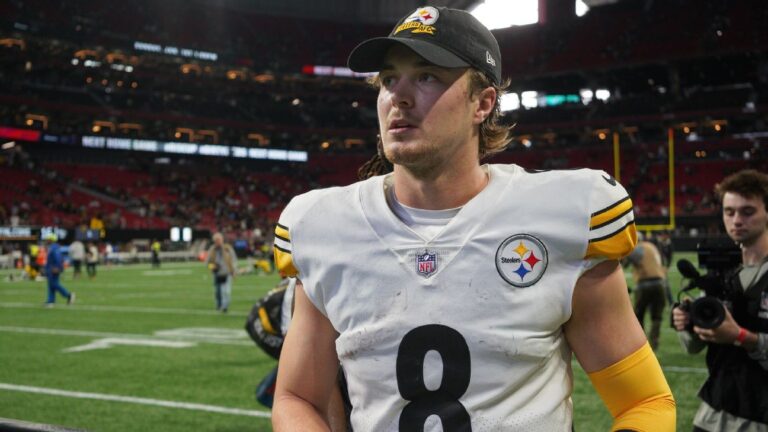 Sources: Steelers trading QB Pickett to Eagles