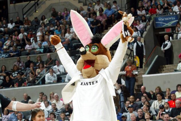 Spend Easter with the San Antonio Spurs