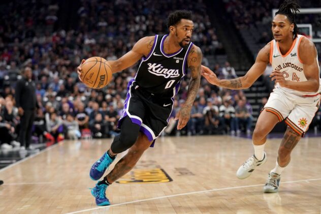 Spurs lose heartbreaker in Sacramento after mounting an impressive comeback