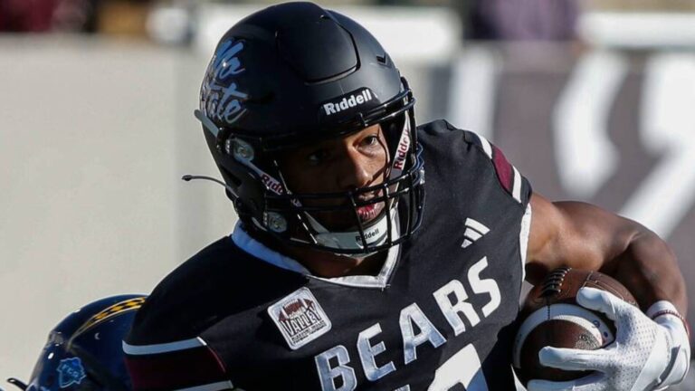 Terique Owens, son of Terrell, works out in front of 49ers scouts