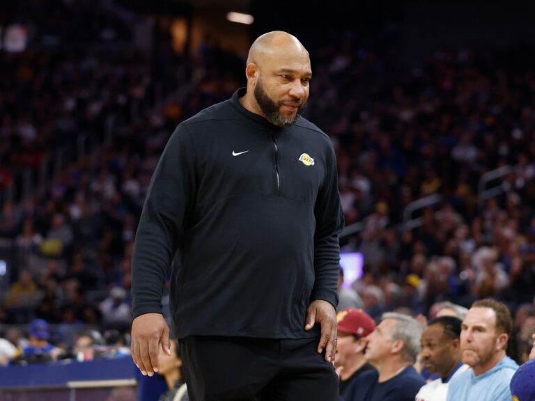 The Tight Western Conference Playoff Race and Hot Seats for Jason Kidd and Darvin Ham. Plus, Another Disappointing Ben Simmons Season.