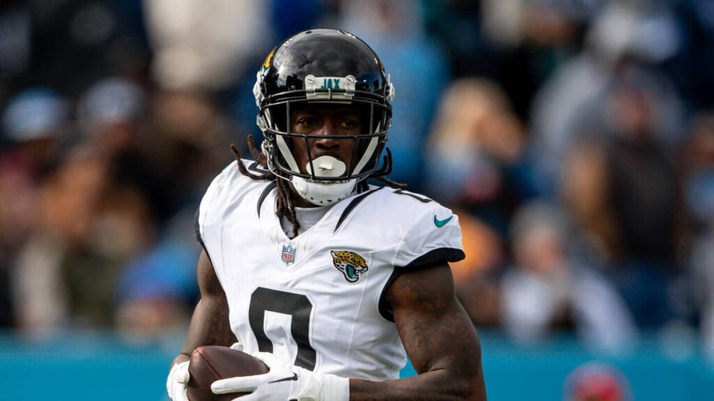 Titans HC reveals surprising way team signed star WR