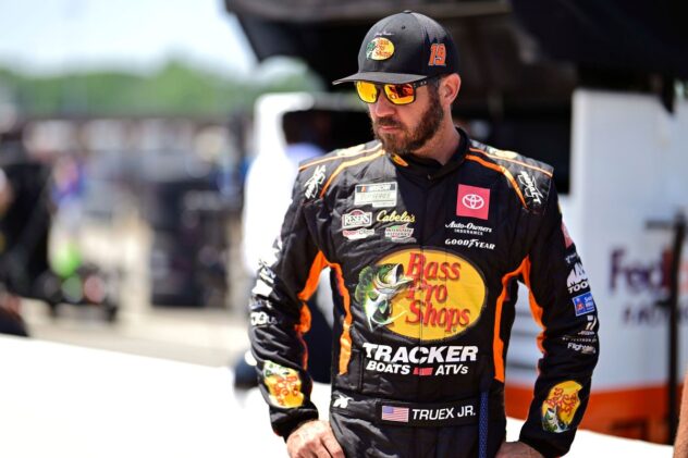 Truex looks to solve short track "challenge" at Richmond