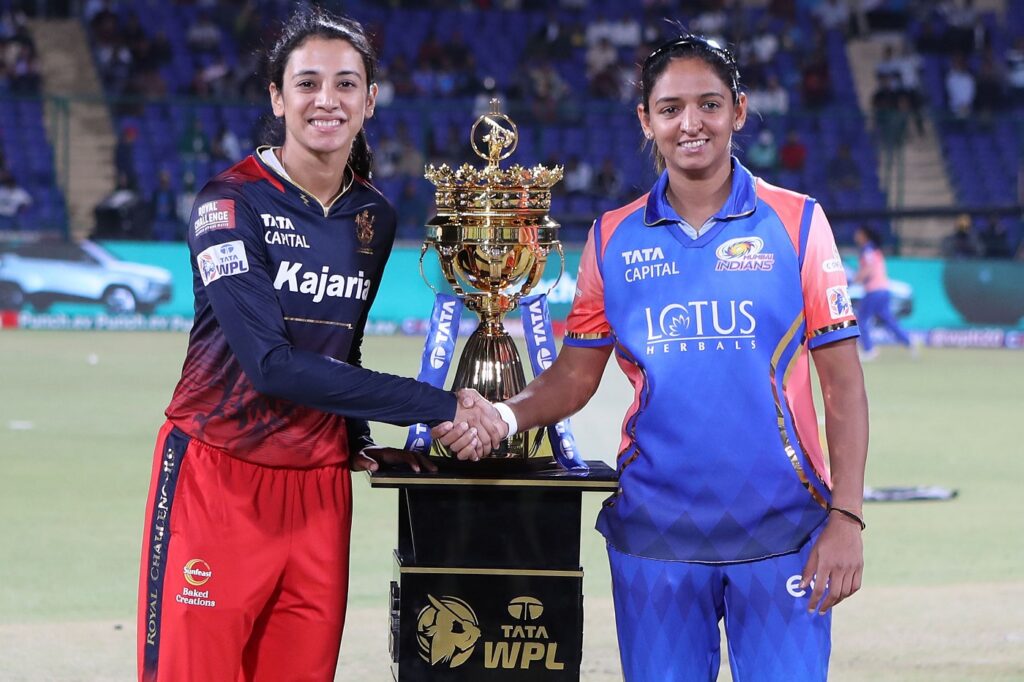 Unchanged RCB opt to bat; Bhatia back for Mumbai