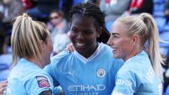WSL: Shaw's second puts Man City 4-0 up at Liverpool, Leicester lead