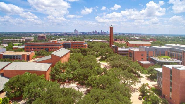 18-year-old arrested on DWI suspicion attempted to hit Trinity University officer with car, SAPD says