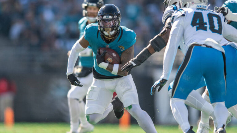 AFC Notes: Travis Etienne, DeAndre Hopkins, L’Jarius Sneed, Jaguars, Titans