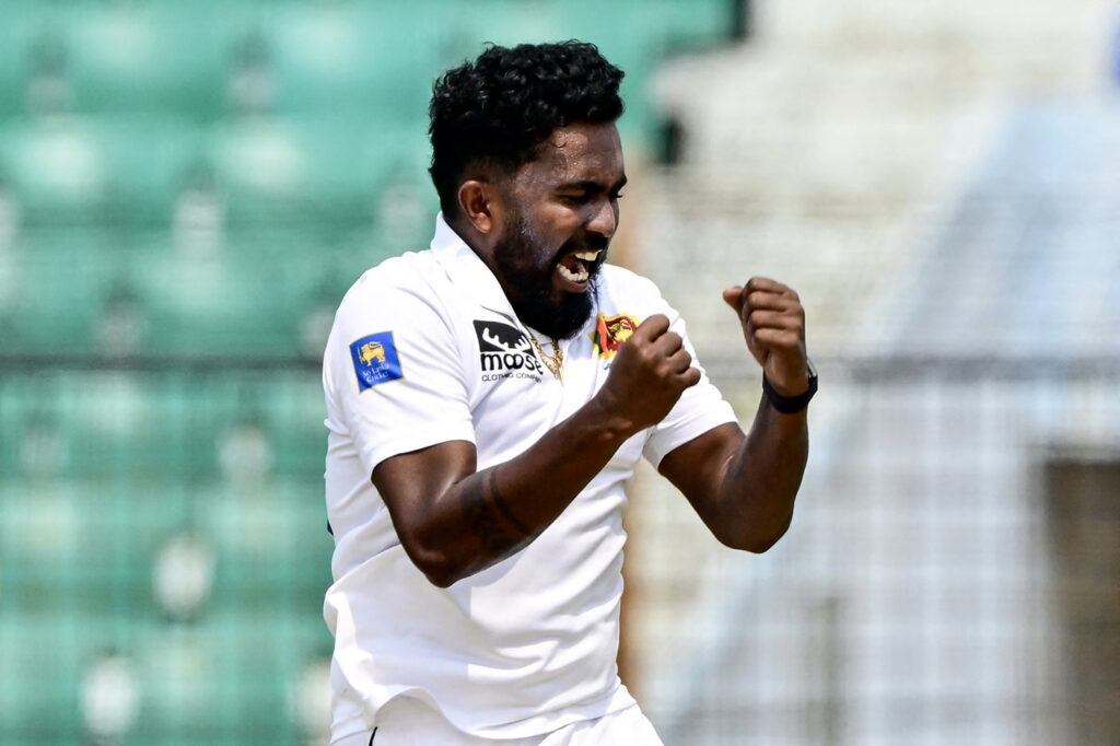 Asitha makes it Sri Lanka's day despite Mahmud's fightback