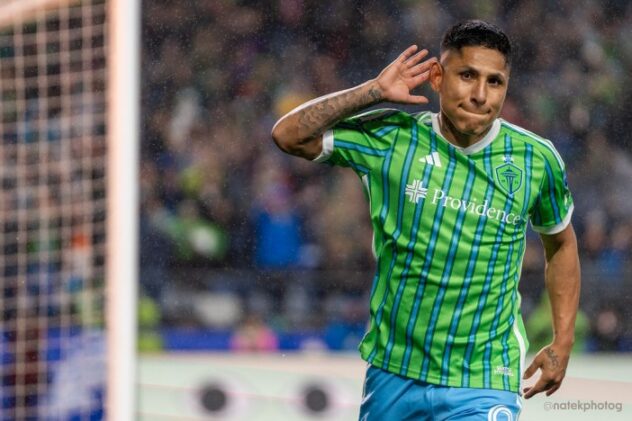 Breaking through in a big way: Seattle Sounders FC get first win of season with 5-0 thrashing of CF Montreal