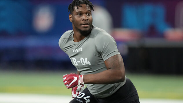 Buccaneers Select Alabama EDGE Rusher with the 57th Pick in the 2024 NFL Draft