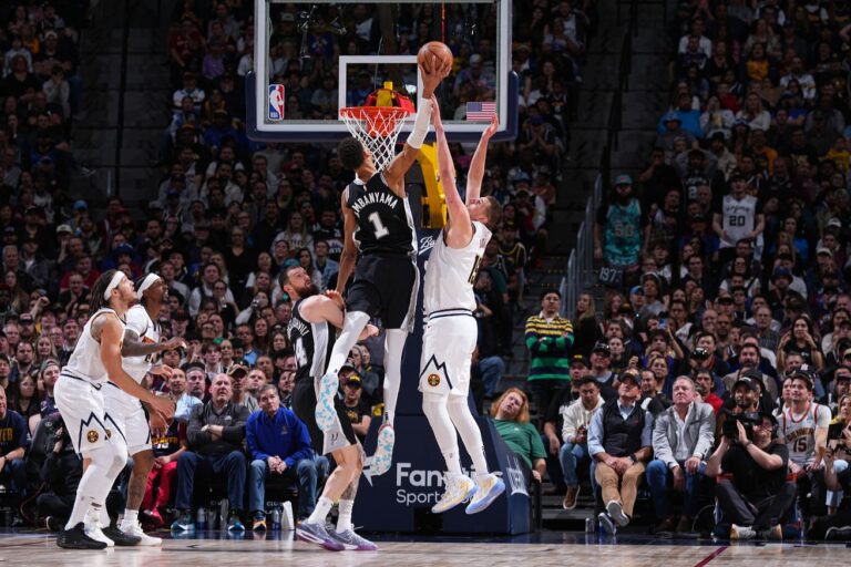 Catch the Spurs at one of their final home games
