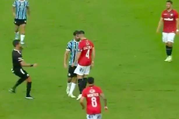 Chelsea icon Diego Costa headbutts opponent in Copa Libertadores and gets away with it