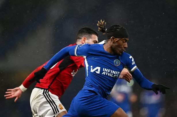 Chelsea VAR penalty delay vs Man United explained before Cole Palmer drama