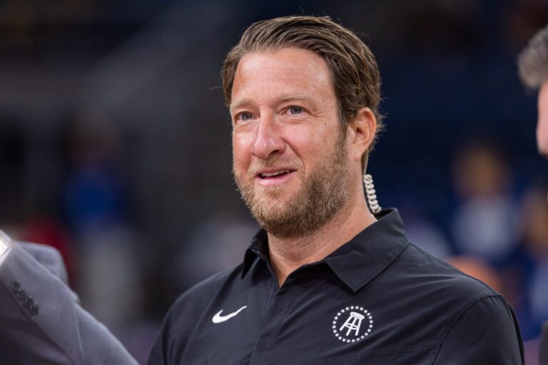 Dave Portnoy makes Stanley Cup pick amid $5.4 million hot streak