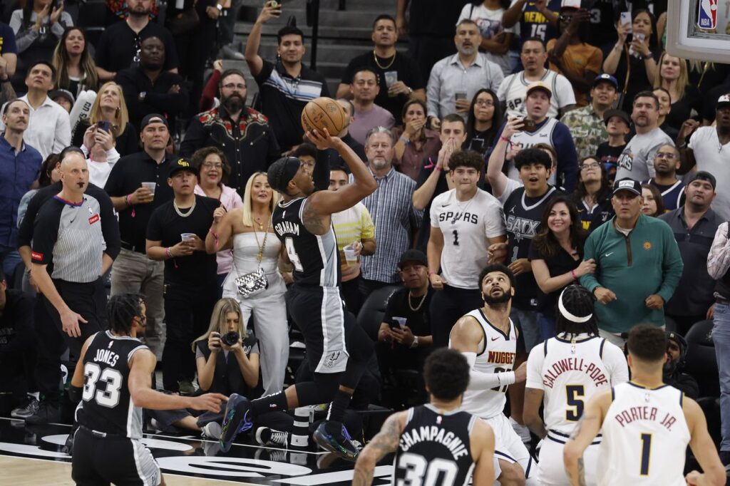 Devonte’ Graham’s game winner caps San Antonio’s double-digit comeback win