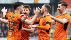Dundee Utd on title brink, but why so little fanfare?