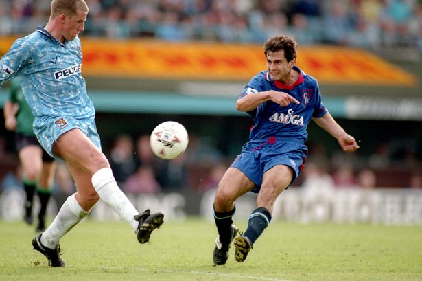 Ex-Chelsea favourite's son makes light of being one-handed with dominant muay thai fight victory