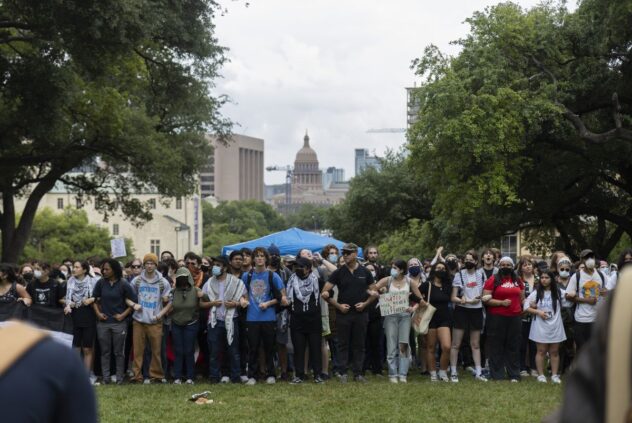 Faculty petition to hold no-confidence vote in UT-Austin president after protest response