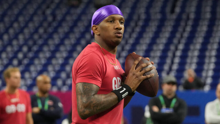 Former GM makes the case for Cowboys to draft a QB in first round