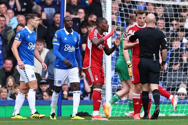 Former Liverpool ace goes on VAR rant after 'ridiculous' Nottingham Forest controversy vs Everton