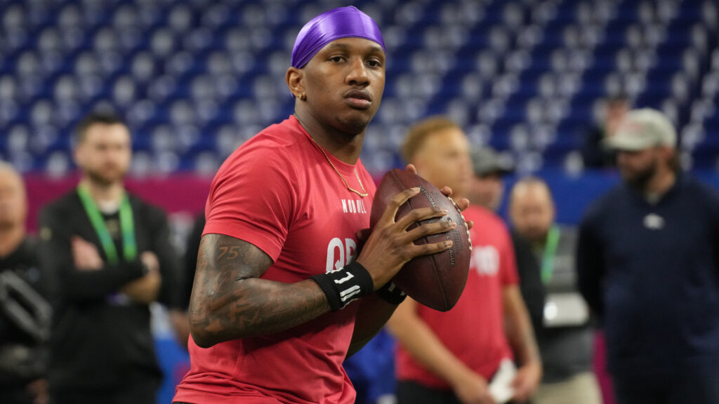 Former NFL GM Reveals QB The Las Vegas Raiders Should Add