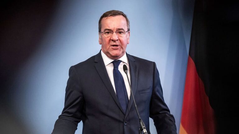 Germany's defense minister to overhaul military command to enhance war capabilities