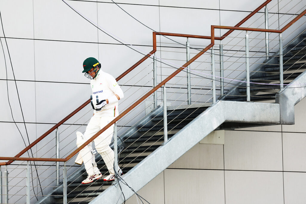 Handscomb run out for 99 as Leicestershire shut out Northamptonshire