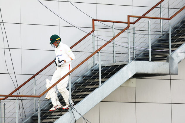 Handscomb run out for 99 as Leicestershire shut out Northamptonshire