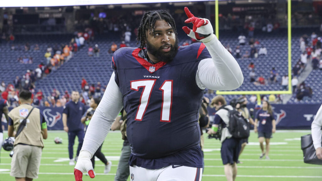 Houston Texans restructure offensive tackle Tytus Howard's contract to help free up cap space