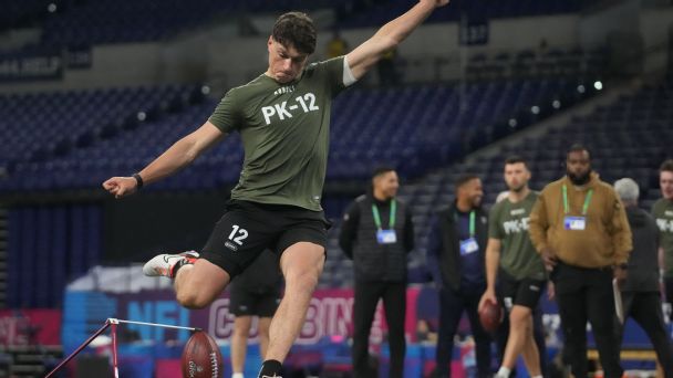 How a kicker in Ireland went from sliding in the NFL's DMs to signing with the Saints