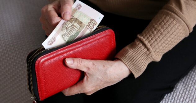 Is It Wise for E-Commerce Stores to Accept Crypto As Payment?