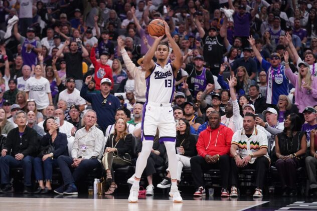 Kings eliminate Warriors from play-in with fourth quarter finish, 118-94