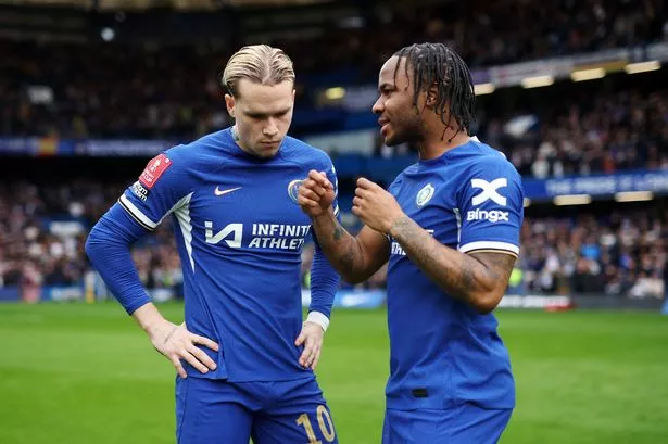 Major Raheem Sterling decision, Benoit Badiashile dropped - Chelsea changes vs Man Utd