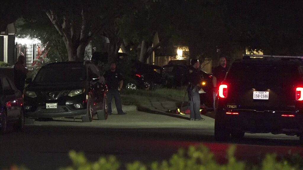 Man hospitalized after being shot by ex-girlfriend during argument, police say