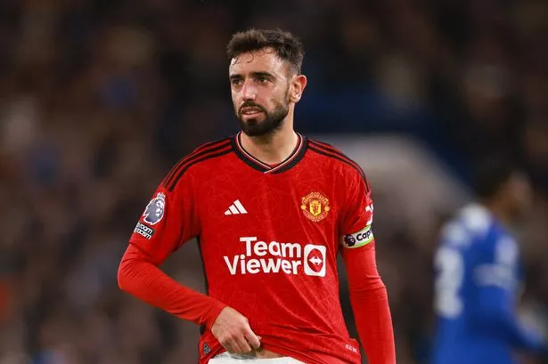 Man United star Bruno Fernandes fires Liverpool demand after Chelsea defeat with simple message
