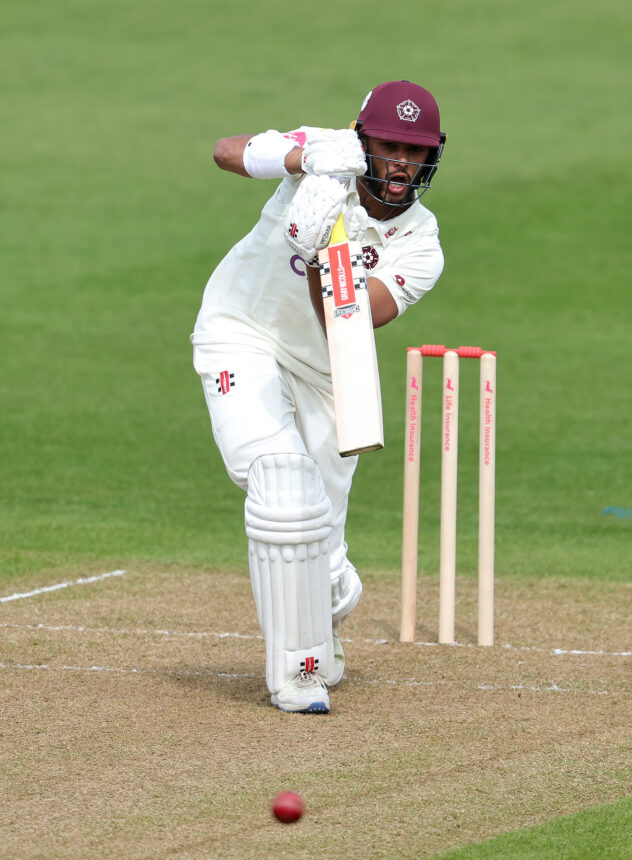 Northants batters take the edge on opening day at Leicestershire