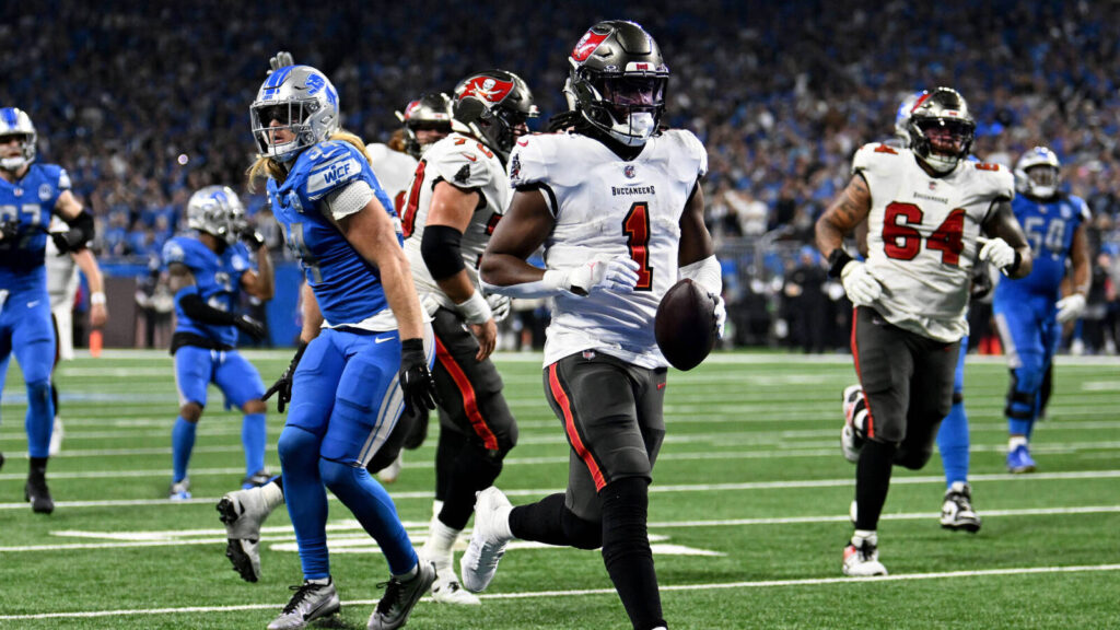 Rachaad White Will Be Bucs’ Space Invader Next Year