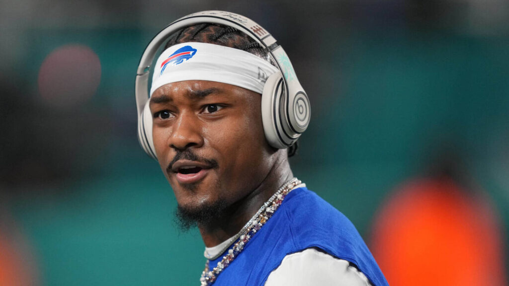 Report: Stefon Diggs paid big money for new Texans jersey number