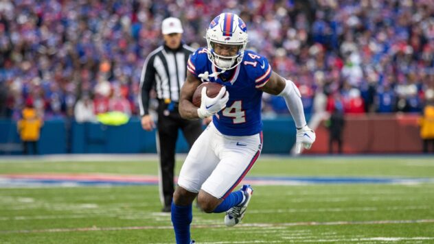 Sources: Texans to let Diggs be free agent in '25