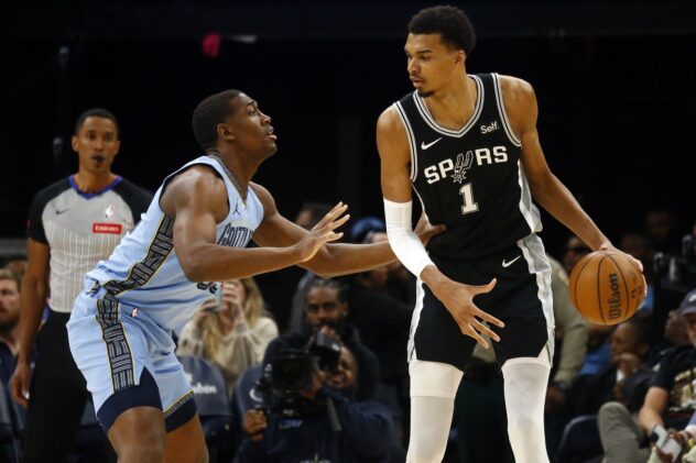 Spurs overcome poor start to defeat wounded Grizzlies