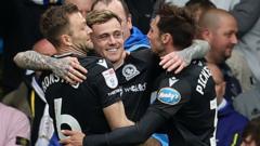 Szmodics goal denies Leeds chance to go top