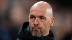 Ten Hag snubs journalists in news conference