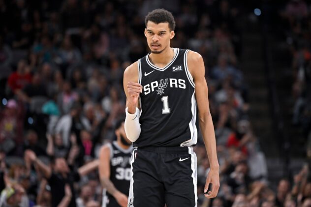 Victor Wembanyama named NBA Western Conference Rookie of the Month three times in a row