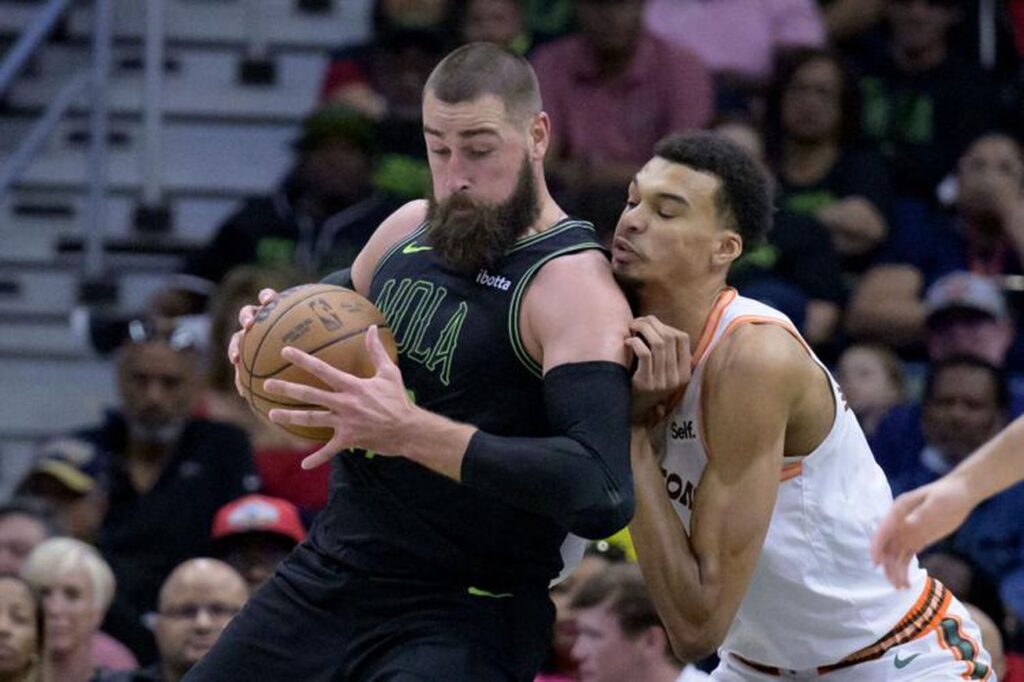 Wemby’s clutch block seals comeback win for the shorthanded Spurs