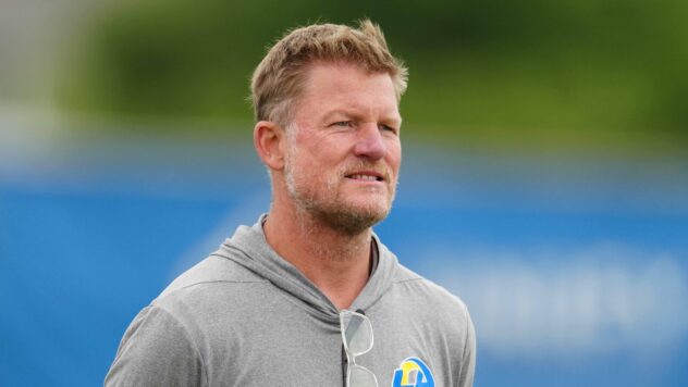 Will L.A. Rams GM Les Snead Stay at No. 19 or Will He Wheel and Deal?