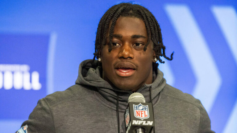 49ers intrigued by Malik Mustapha's versatility and intelligence