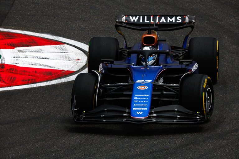 A vote of confidence or biding his time? What Albon's new Williams F1 deal means