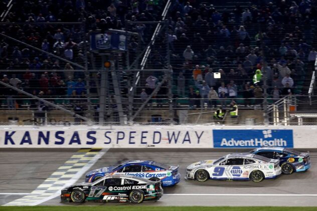 Buescher: "That sucks to be that close" after Kansas photo finish