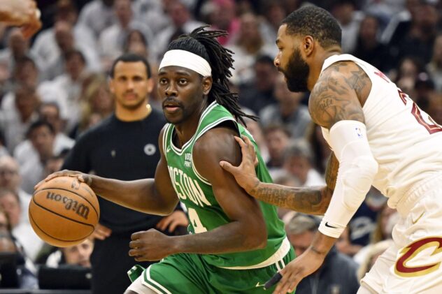 Celtics build first half lead, coast to a 106-93 Game 3 win